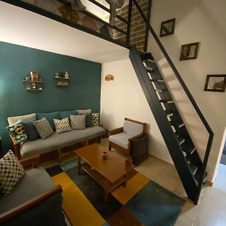 דירות Small Cosy House Lávrion מראה חיצוני תמונה
