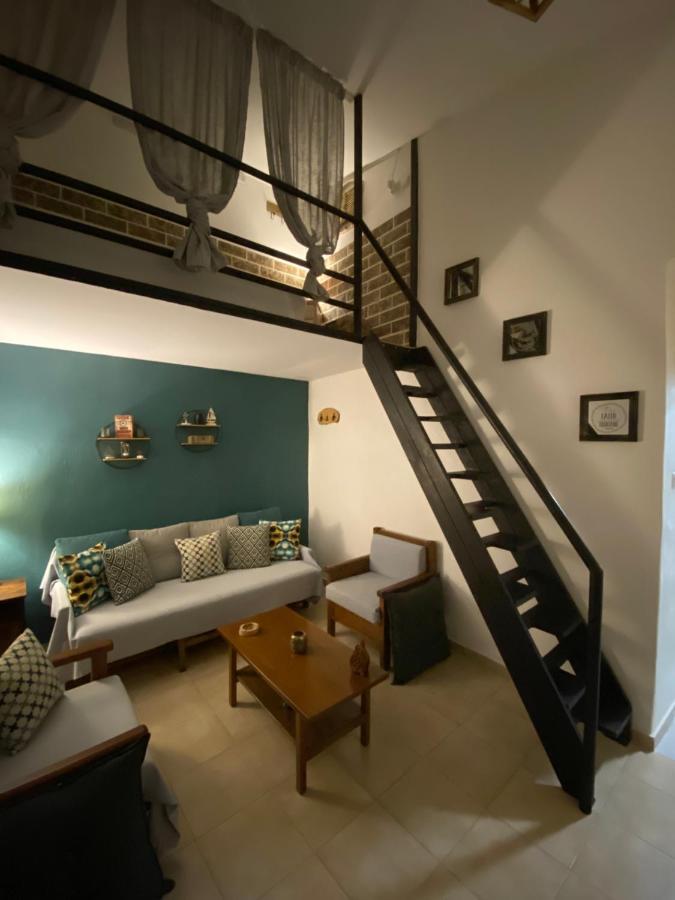 דירות Small Cosy House Lávrion מראה חיצוני תמונה