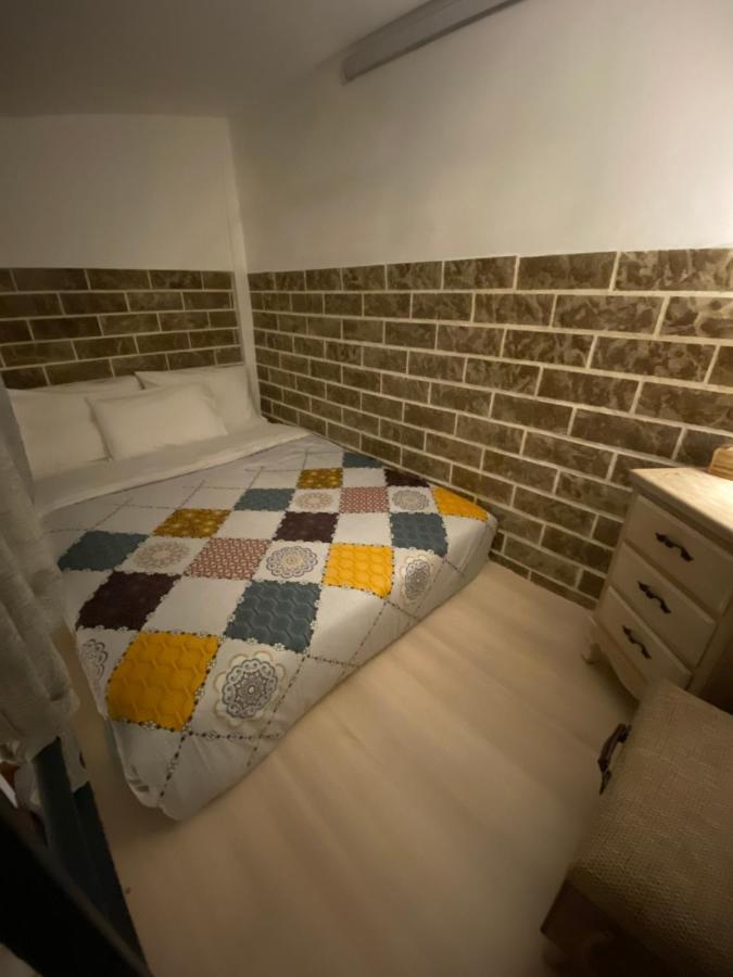 דירות Small Cosy House Lávrion מראה חיצוני תמונה