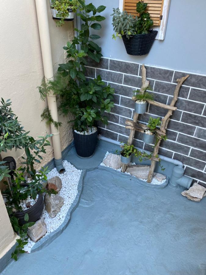 דירות Small Cosy House Lávrion מראה חיצוני תמונה